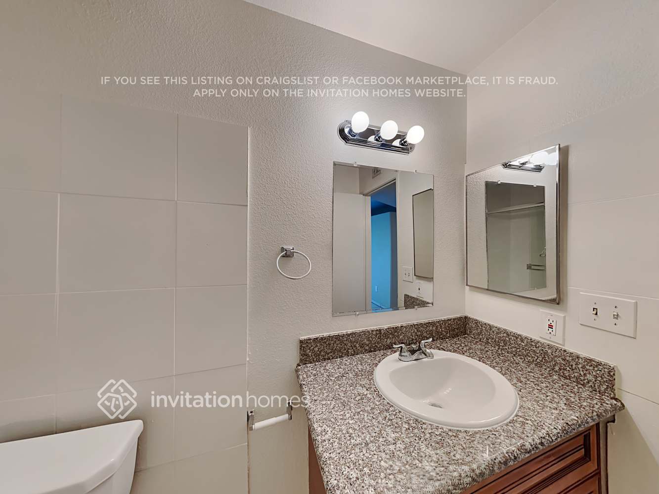 Building Photo - 5408 N 69th Ave