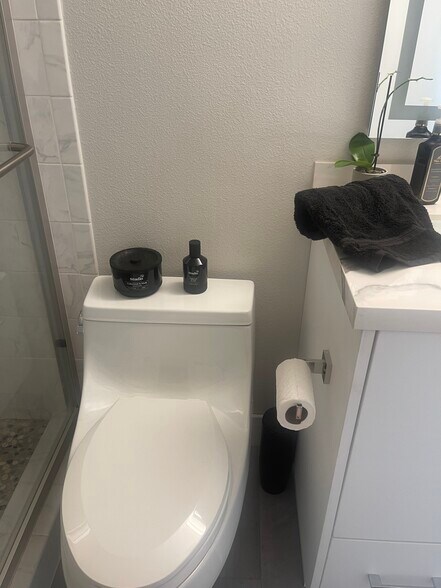 Building Photo - 12522 Montecito Rd