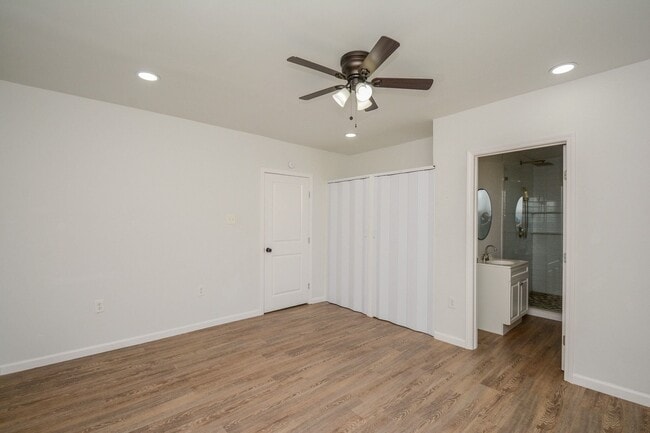 Building Photo - 3013 Brackenridge St