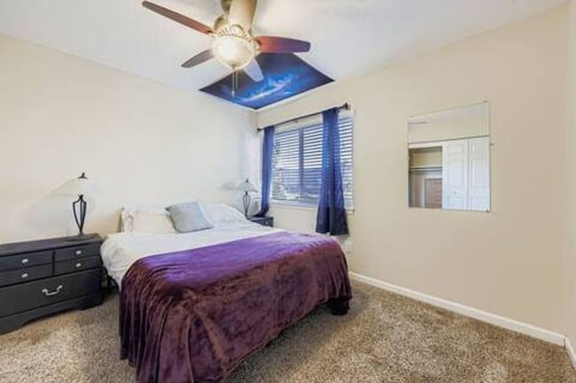 Building Photo - Large 3 bedroom, 2 bathroom peaceful condo