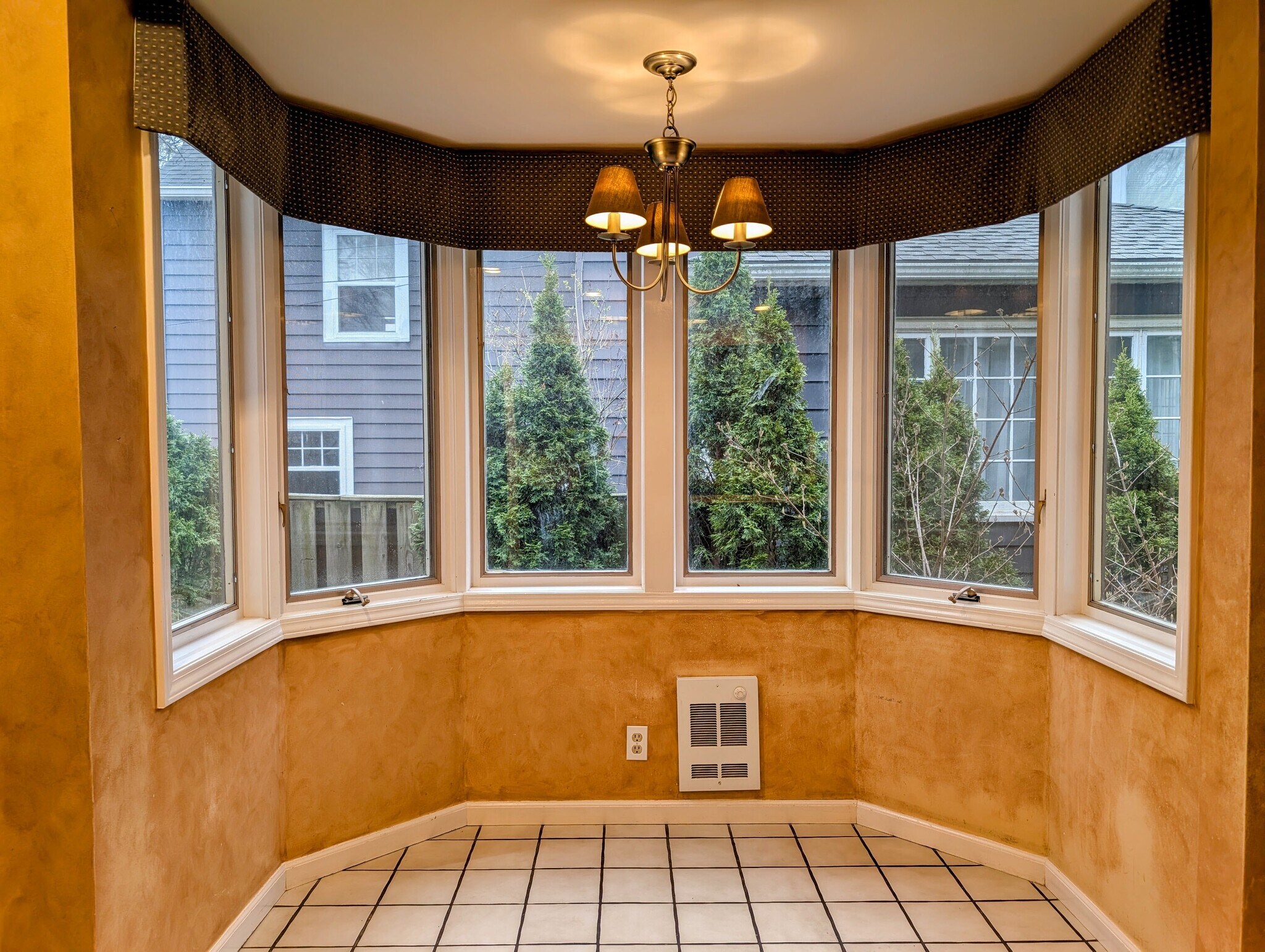 Building Photo - 416 Yarmouth Rd