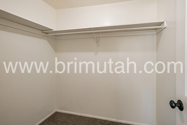 Building Photo - 3738 S 700 E