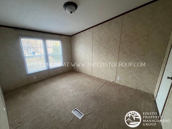 Building Photo - Charming 3-Bed, 2-Bath Country Home on 1.2 Acres – Near Bamberg & Orangeburg