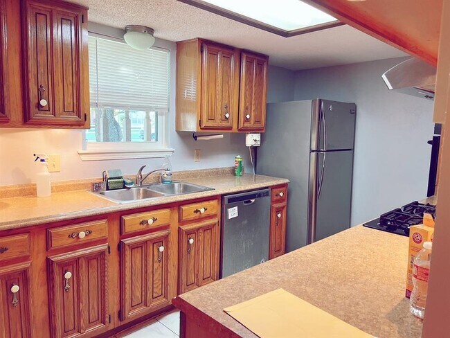 Building Photo - 3915 Addicks Clodine Rd