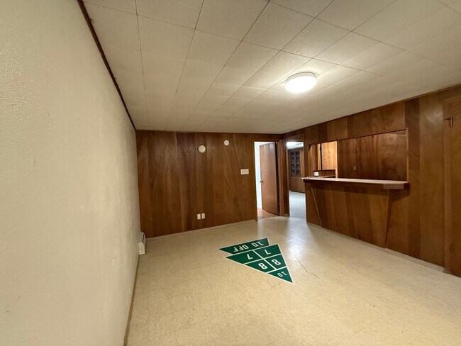 Building Photo - Charming 4-Bedroom Ranch Near Downtown Littleton!!