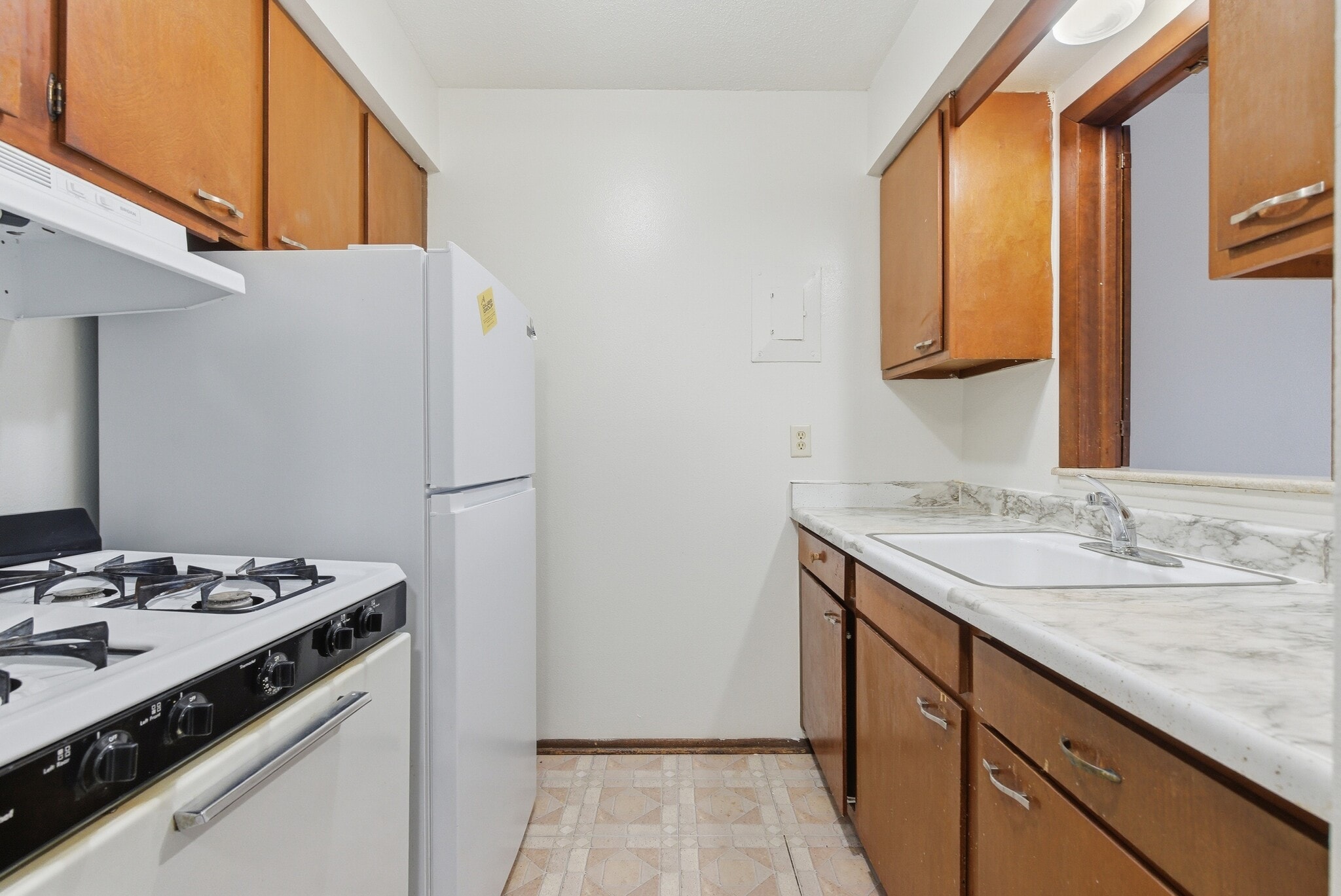 Building Photo - Meadow Ridge Apartments