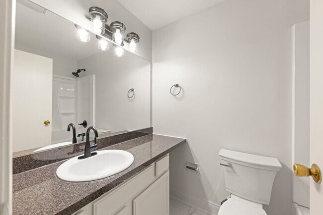 Building Photo - 5821 Oakwood Dr