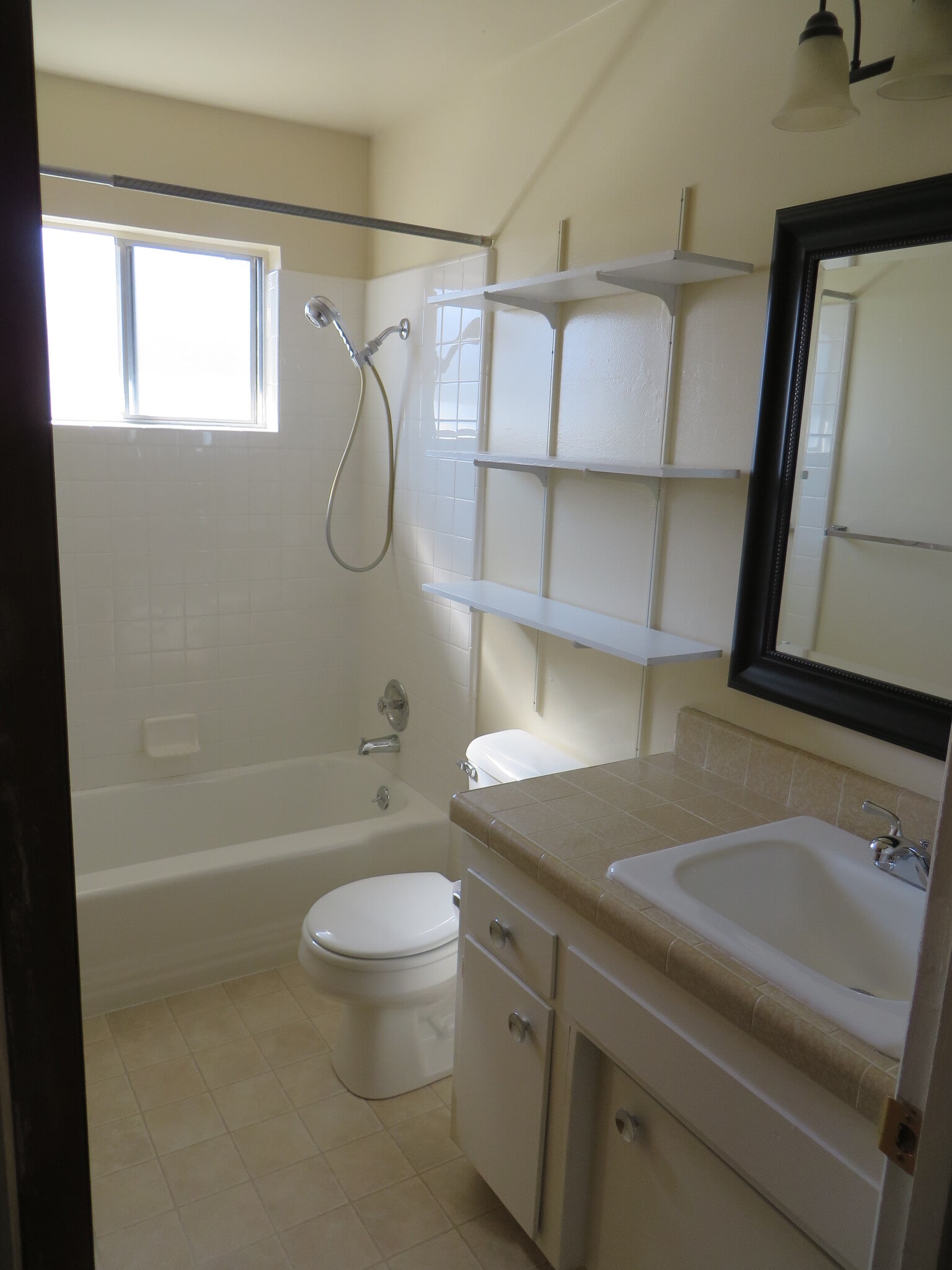Bathroom - 433 Vasquez Ct