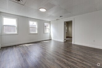 Building Photo - 705 Brownsville Rd