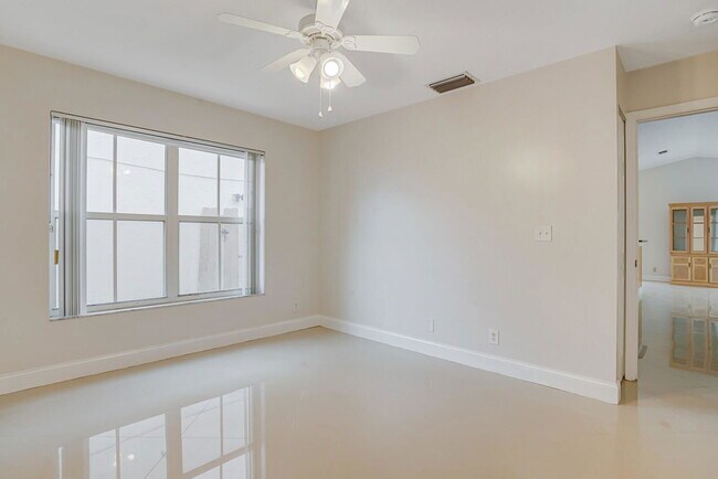 Building Photo - 3387 Chickee Ln