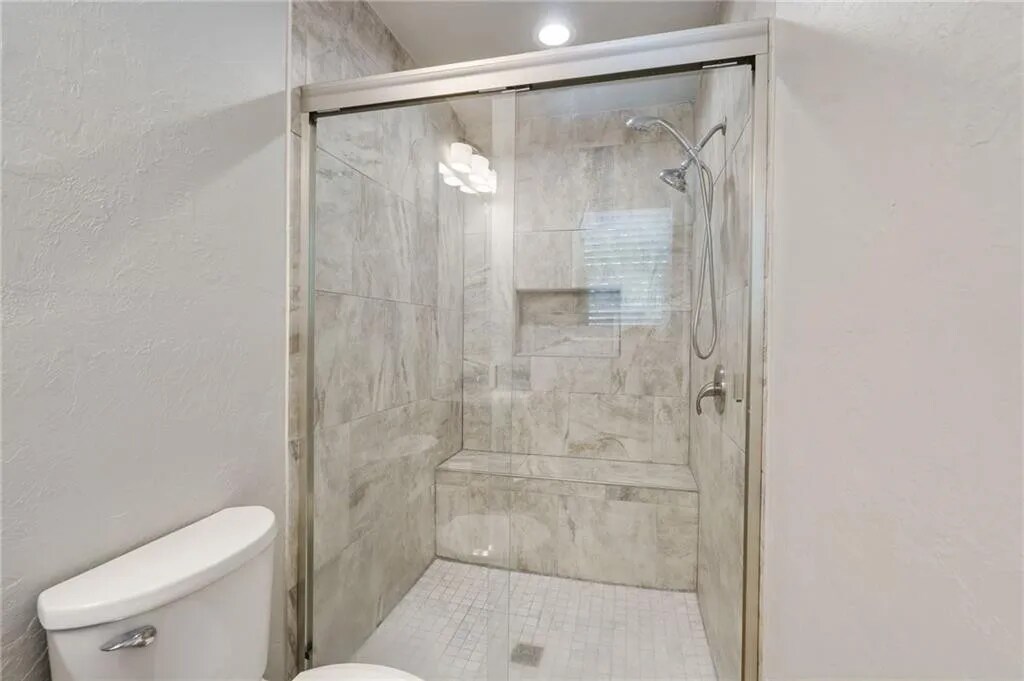 Building Photo - 1501 Carlton Way