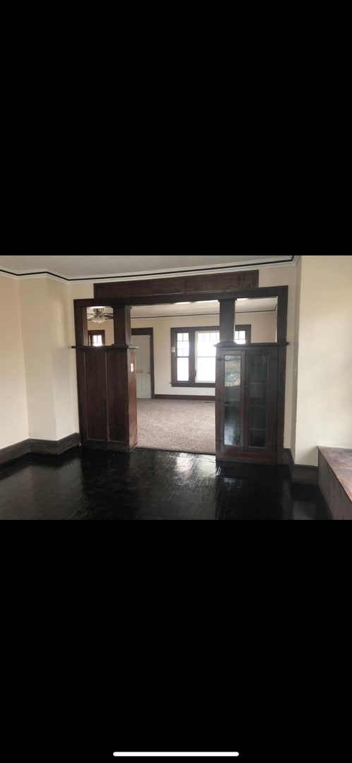 Building Photo - Check out this 3bdr, 2.5 bath home for rent