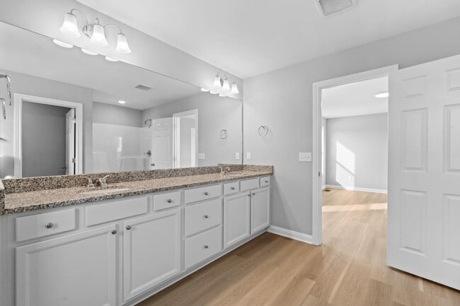 Building Photo - 105 Lambert Fld