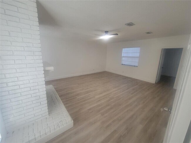 Building Photo - 904 Winchester Ct