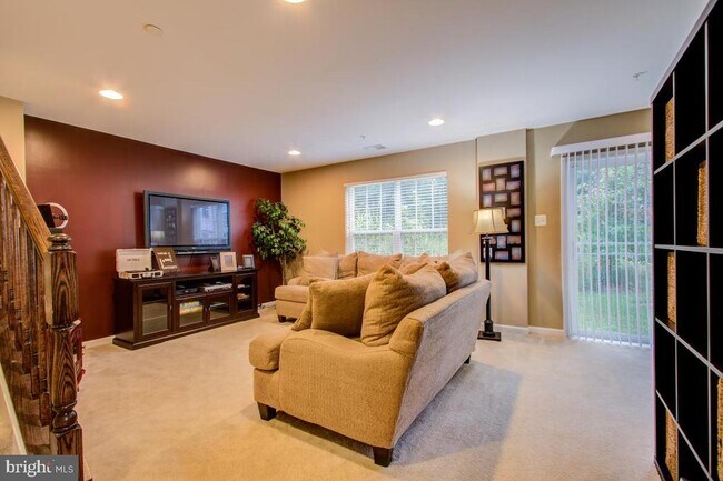 Building Photo - 12601 Rustic Rock Ln