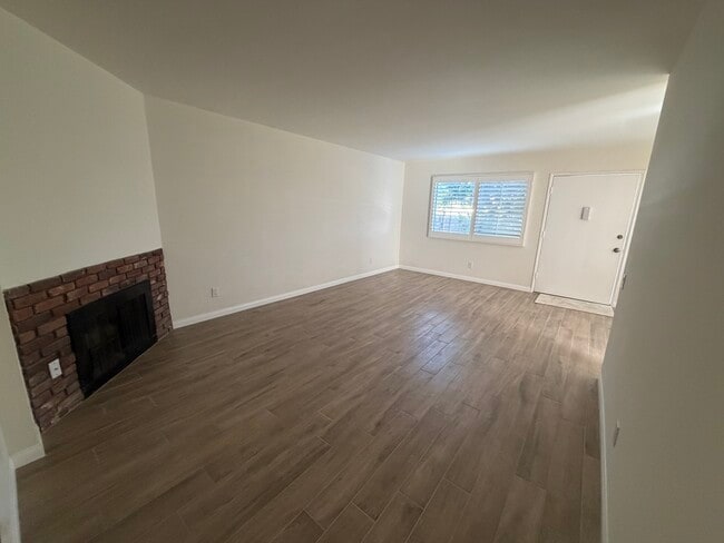 Building Photo - 14265 Terra Bella St