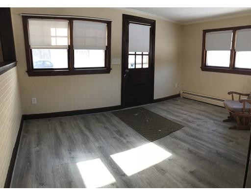 Primary Photo - 1117 W Lowell Ave