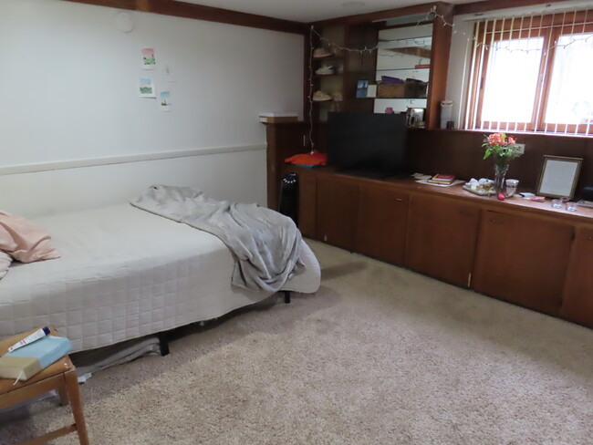 Bedroom 4 with built-in Cabinets - 2940 Okemos Dr SE