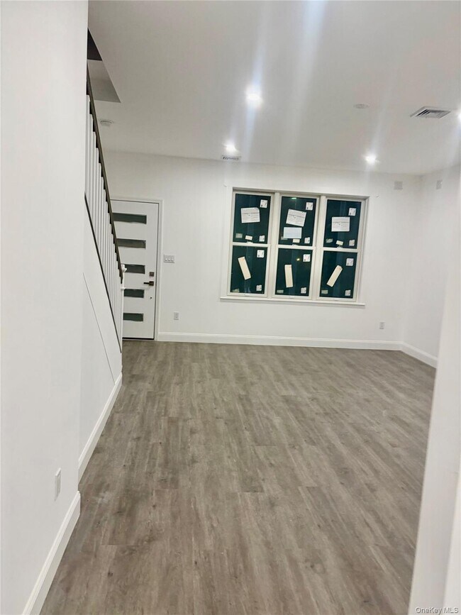 Building Photo - 15 Potomac St