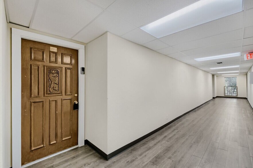 Building Photo - 4119 Medical Dr