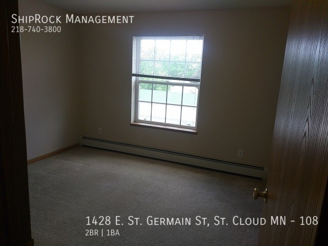 Building Photo - 1428 E St Germain St