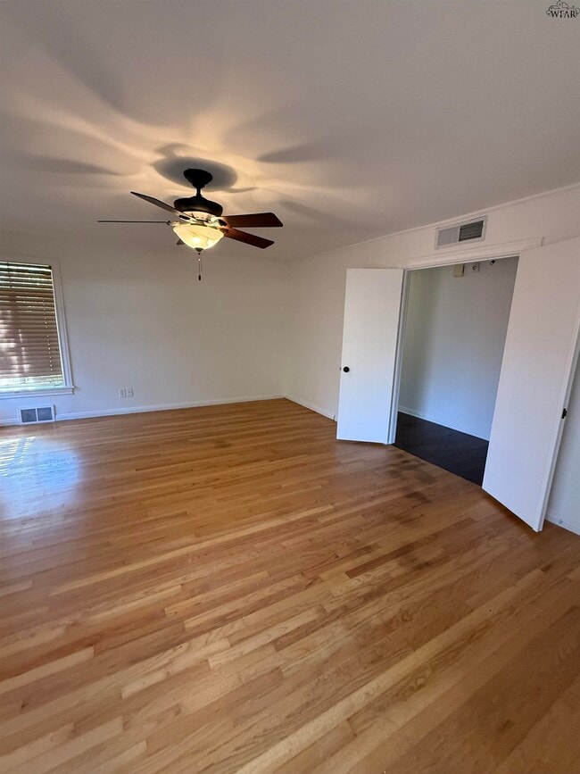 Building Photo - 2208 Avondale St