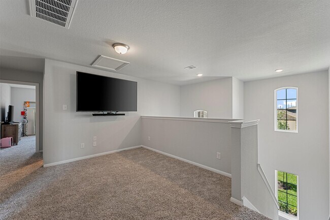 Building Photo - 10511 Kings River Dr