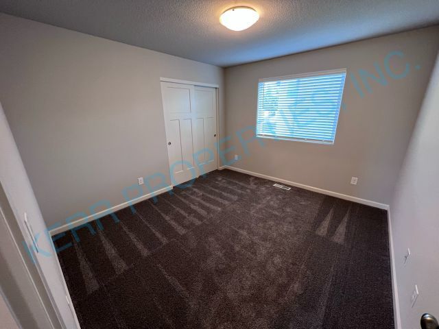 Building Photo - 37433 Sockeye St