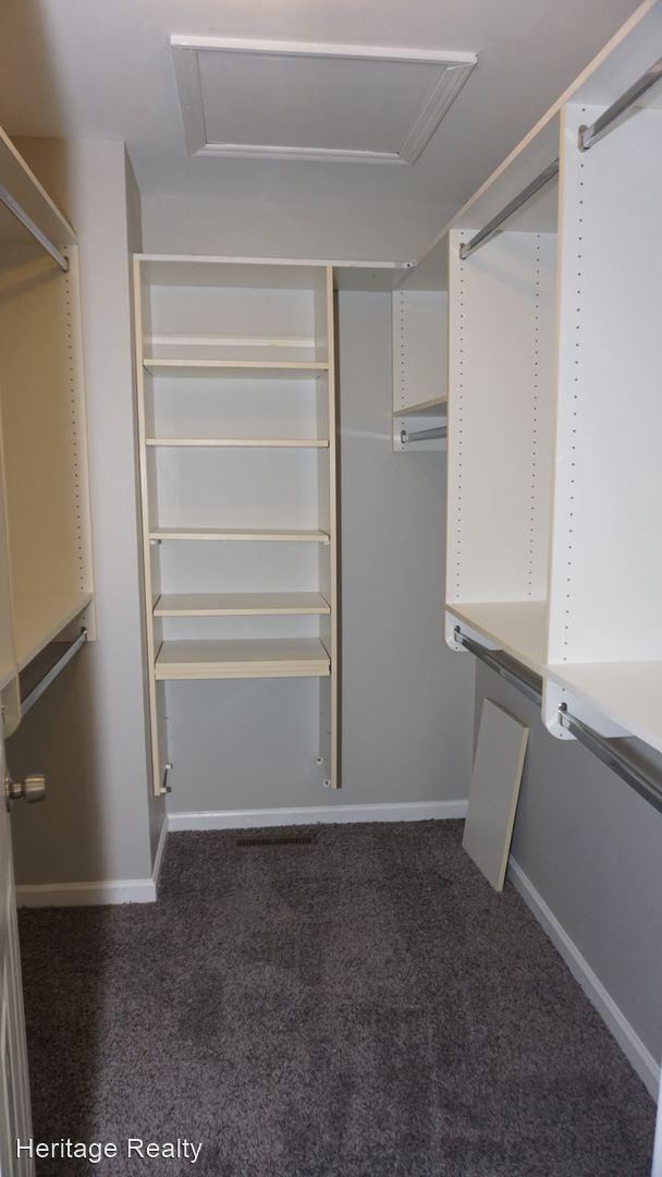 Building Photo - 2 br, 2.5 bath House - 7719 Wilmington Dr