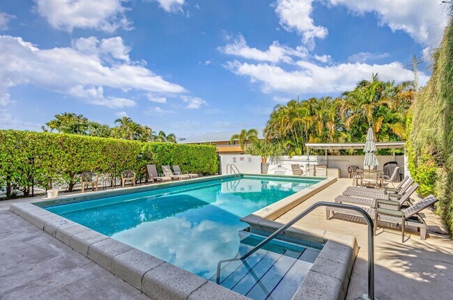Building Photo - 3110 Surf Way