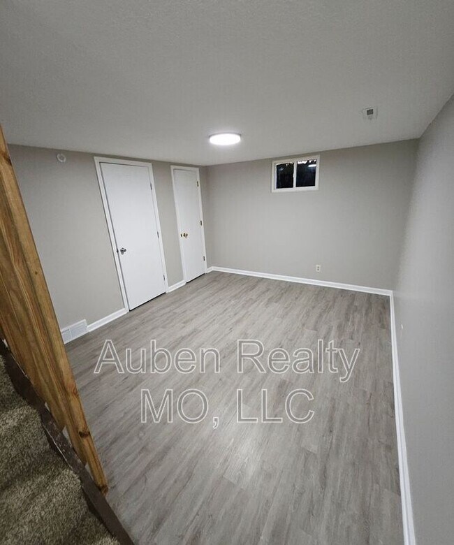 Building Photo - 1206-1208 N Cottage St