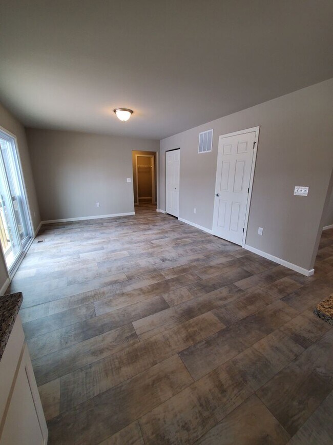 Building Photo - 1453 Weatherstone Ln