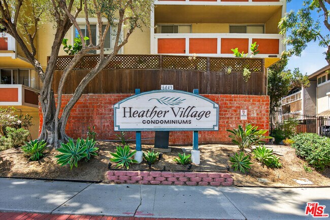 Building Photo - 6305 Green Valley Cir