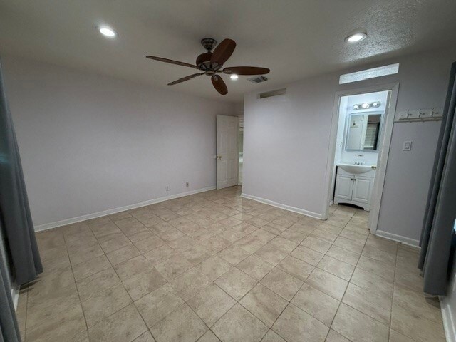 Building Photo - 402 Dunwick Ln