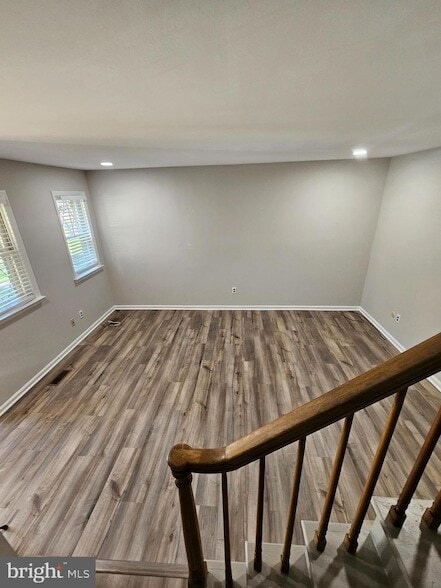 Building Photo - 5424 Jenmatt Dr