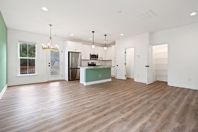 Building Photo - 2804 Cannada Ave