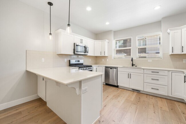 Building Photo - 2018 N 3900 W