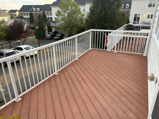 Building Photo - 43141 Whelplehill Terrace