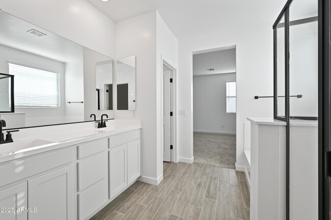 Building Photo - 17017 W Molly Ln