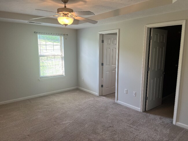 Building Photo - 3807 Crown Ridge Ln