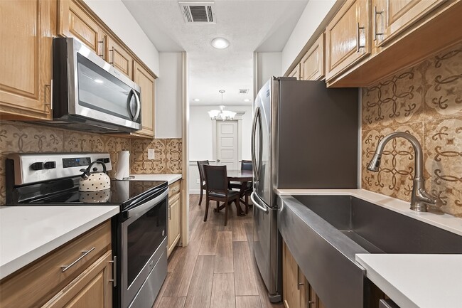 Building Photo - 3684 Ocee St