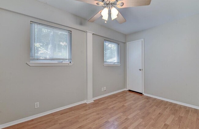 Building Photo - 2712 Whitis Ave
