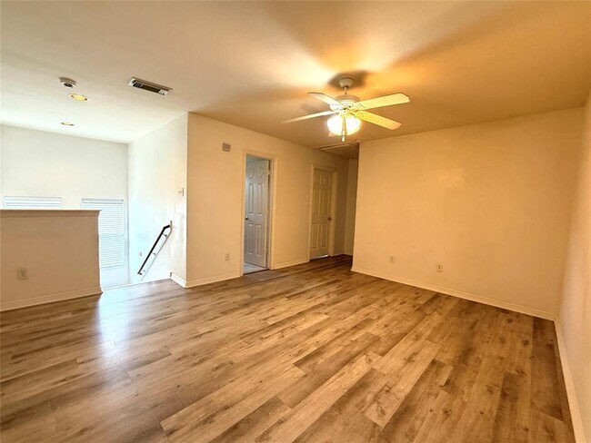 Building Photo - 10102 Sweet Olive Way