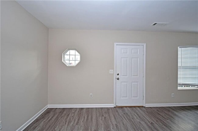 Building Photo - 639 Mill Stone Bluff