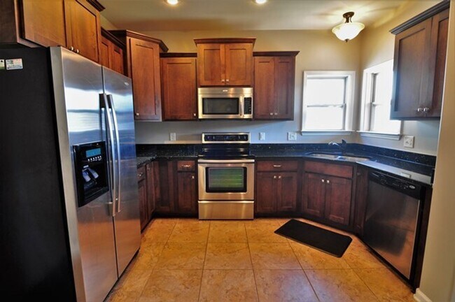 Building Photo - 1462 Cobra Ln