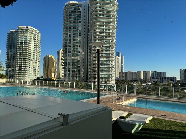 Building Photo - 330 Sunny Isles Blvd