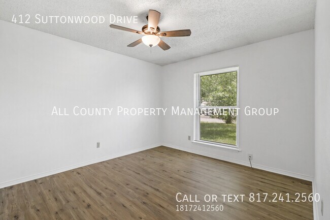 Building Photo - 412 Suttonwood Dr