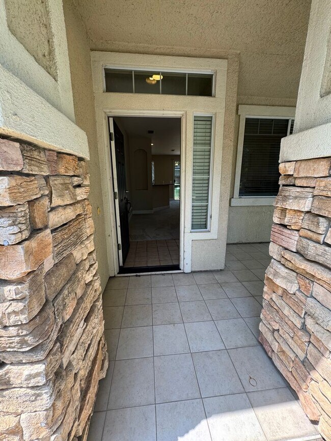 Building Photo - 2500 Babson Dr
