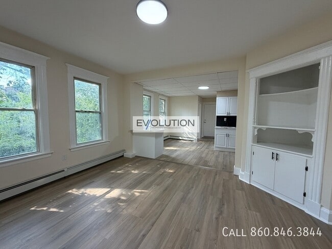 Building Photo - 906-908 Park St-2W