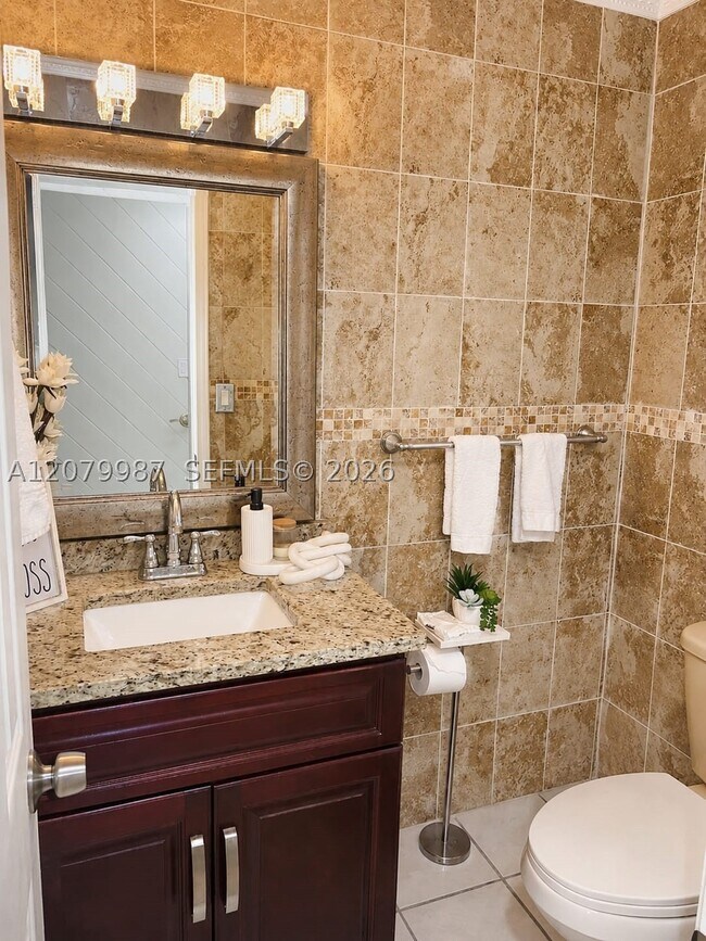 Building Photo - 8320 SW 154th Ave